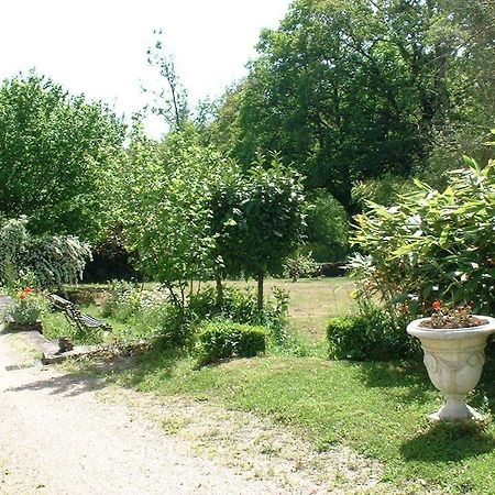 Bed and Breakfast Domaine De La Dame De Lauriere Solignac Екстер'єр фото