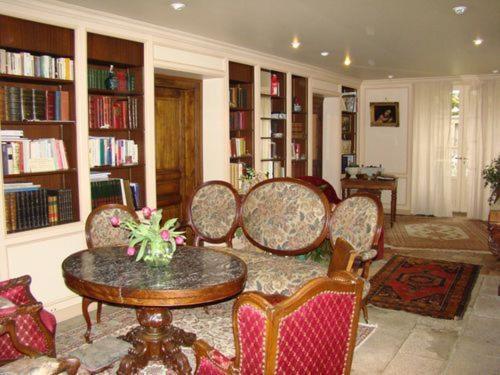 Bed and Breakfast Domaine De La Dame De Lauriere Solignac Екстер'єр фото