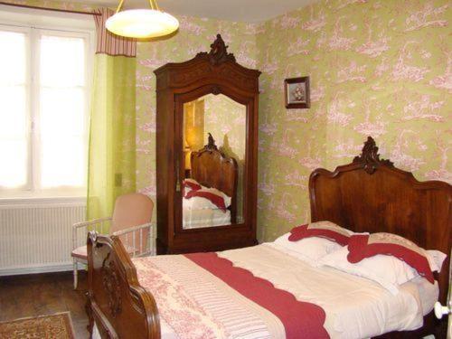Bed and Breakfast Domaine De La Dame De Lauriere Solignac Номер фото